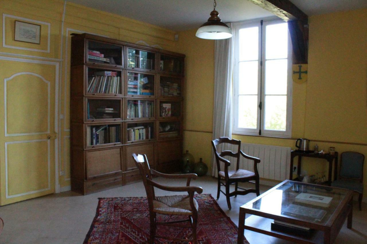 Le Gite De Saint Phal Exteriör bild